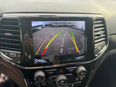 2021 Jeep Grand Cherokee Laredo X 4x4