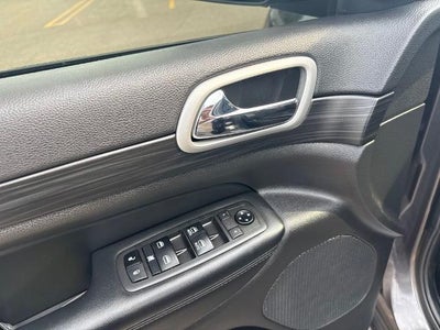 2021 Jeep Grand Cherokee Laredo X 4x4