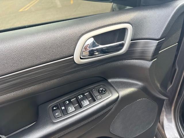 2021 Jeep Grand Cherokee Laredo X 4x4