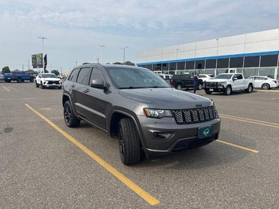 2021 Jeep Grand Cherokee Laredo X 4x4