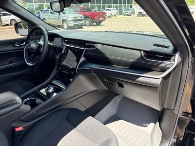 2024 Jeep Grand Cherokee L Laredo 4x4