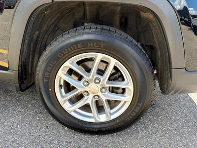 2024 Jeep Grand Cherokee L Laredo 4x4