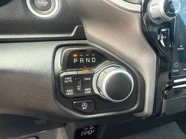 2023 RAM 1500 Big Horn Crew Cab 4x4 5'7" Box