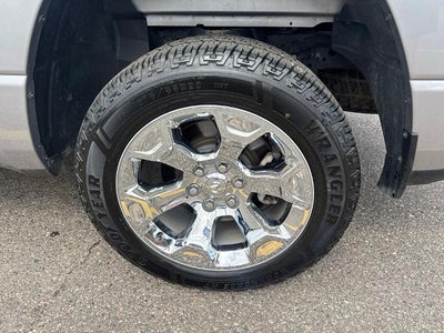 2023 RAM 1500 Big Horn Crew Cab 4x4 5'7" Box