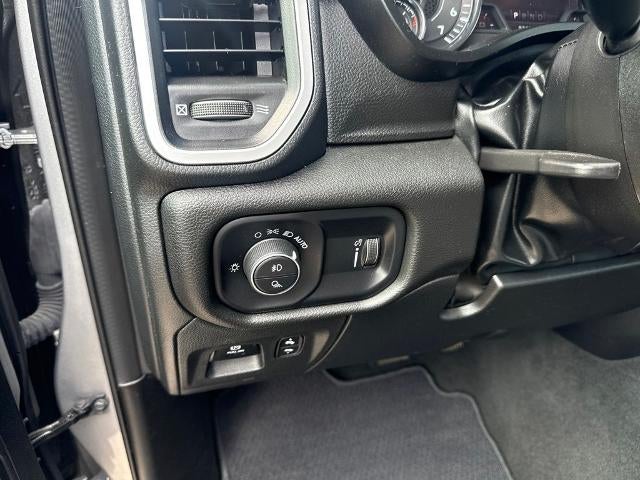 2023 RAM 1500 Big Horn Crew Cab 4x4 5'7" Box