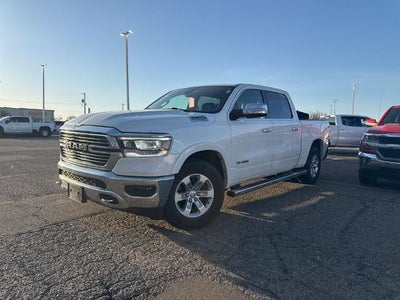 2020 RAM 1500 Laramie Crew Cab 4x4 5'7" Box