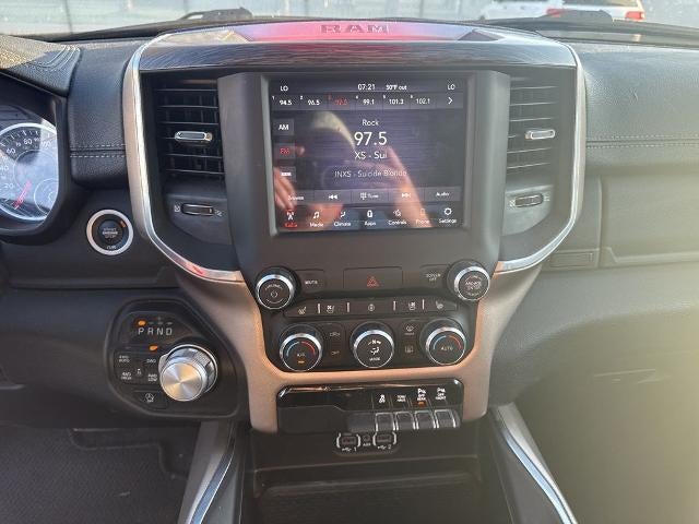 2020 RAM 1500 Laramie Crew Cab 4x4 5'7" Box