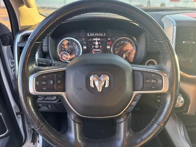 2020 RAM 1500 Laramie Crew Cab 4x4 5'7" Box