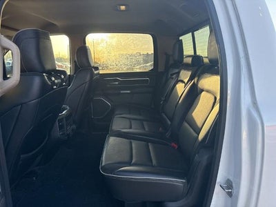 2020 RAM 1500 Laramie Crew Cab 4x4 5'7" Box