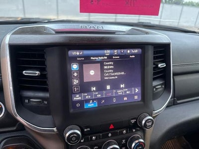 2022 RAM 1500 Laramie Crew Cab 4x4 5'7" Box