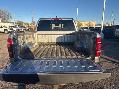 2022 RAM 1500 Laramie Crew Cab 4x4 5'7" Box