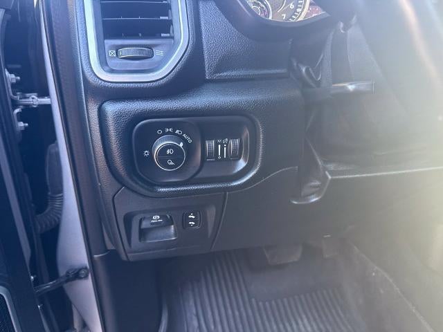 2022 RAM 1500 Laramie Crew Cab 4x4 5'7" Box