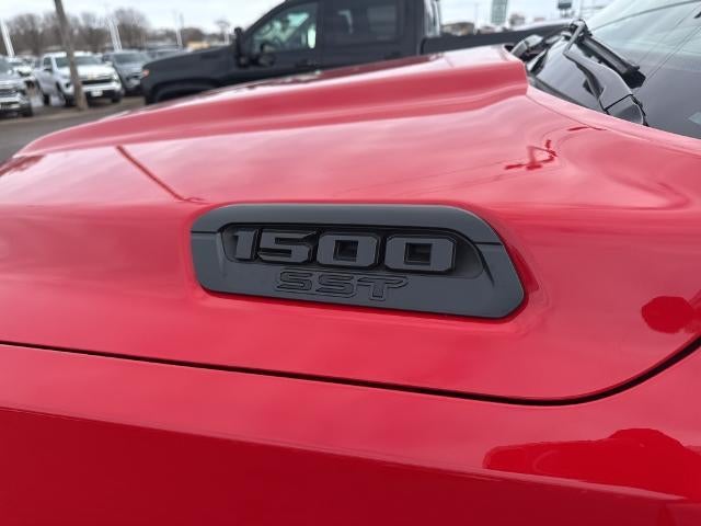 2025 RAM 1500 Big Horn 4x4 Crew Cab 6'4" Box