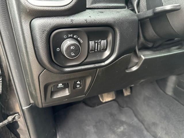 2019 RAM 1500 Big Horn/Lone Star Crew Cab 4x4 6'4" Box
