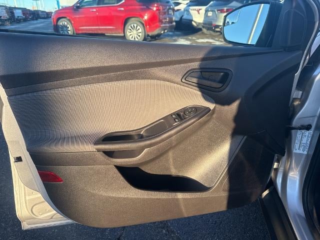 2013 Ford Focus 4dr Sdn S