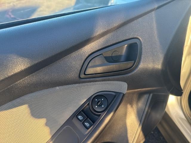 2013 Ford Focus 4dr Sdn S