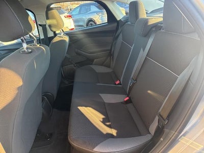 2013 Ford Focus 4dr Sdn S