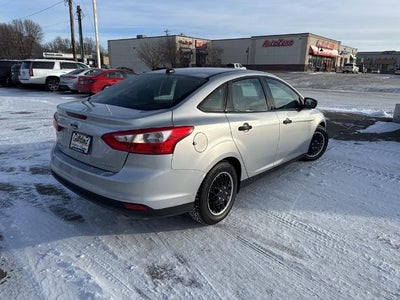 2013 Ford Focus 4dr Sdn S