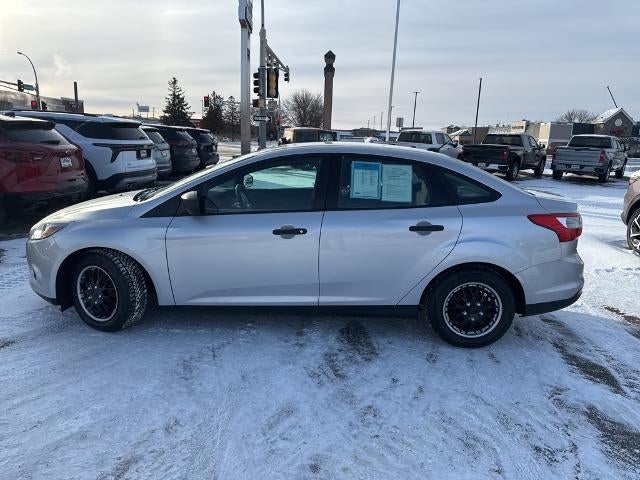 2013 Ford Focus 4dr Sdn S