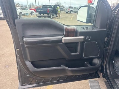 2015 Ford F-150 4WD SuperCrew 5-1/2 Ft Box Platinum