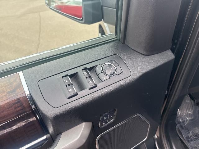 2015 Ford F-150 4WD SuperCrew 5-1/2 Ft Box Platinum