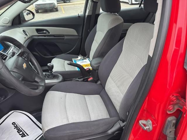2014 Chevrolet Cruze Sedan LS (Manual)