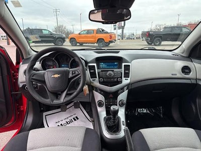 2014 Chevrolet Cruze Sedan LS (Manual)