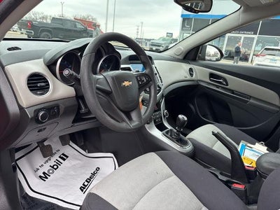 2014 Chevrolet Cruze Sedan LS (Manual)