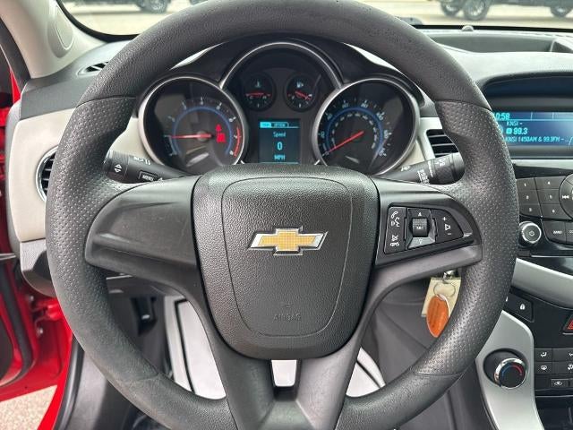 2014 Chevrolet Cruze Sedan LS (Manual)