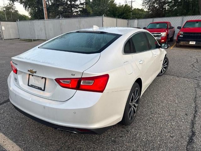 Used 2016 Chevrolet Malibu 2LT with VIN 1G1ZF5SX3GF272376 for sale in St. Cloud, Minnesota