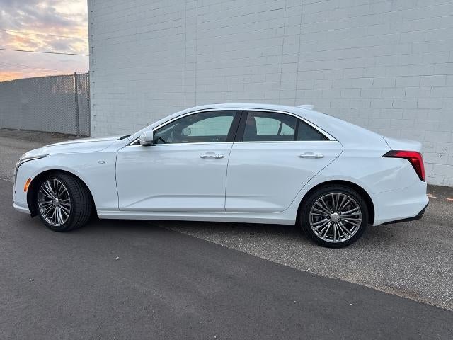 2024 Cadillac CT4 4dr Sdn Premium Luxury