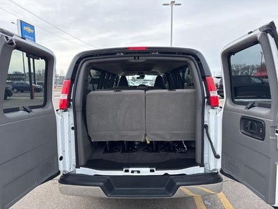 2025 Chevrolet Express Passenger 3500 Extended Wheelbase Rear-Wheel Drive 1LT