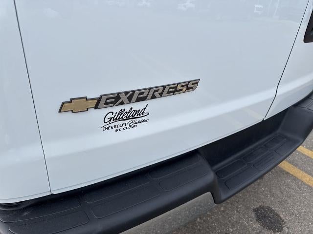 2025 Chevrolet Express Passenger 3500 Extended Wheelbase Rear-Wheel Drive 1LT