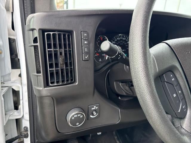 2025 Chevrolet Express Passenger 3500 Extended Wheelbase Rear-Wheel Drive 1LT