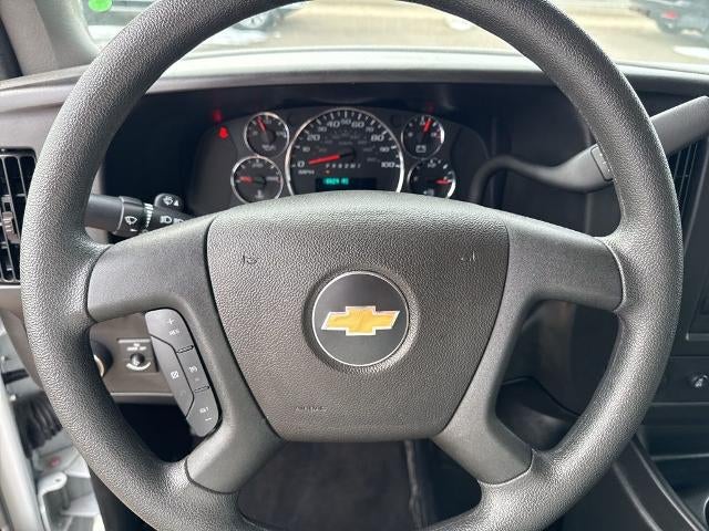 2025 Chevrolet Express Passenger 3500 Extended Wheelbase Rear-Wheel Drive 1LT