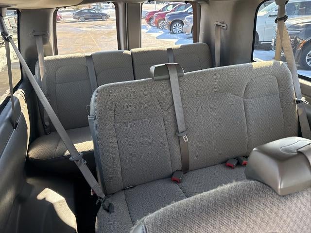 2025 Chevrolet Express Passenger 3500 Extended Wheelbase Rear-Wheel Drive 1LT