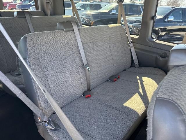 2025 Chevrolet Express Passenger 3500 Extended Wheelbase Rear-Wheel Drive 1LT