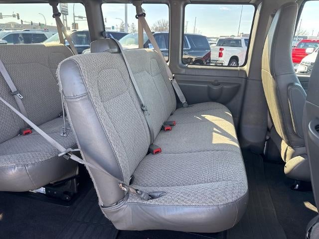 2025 Chevrolet Express Passenger 3500 Extended Wheelbase Rear-Wheel Drive 1LT