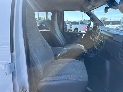 2025 Chevrolet Express Passenger 3500 Extended Wheelbase Rear-Wheel Drive 1LT