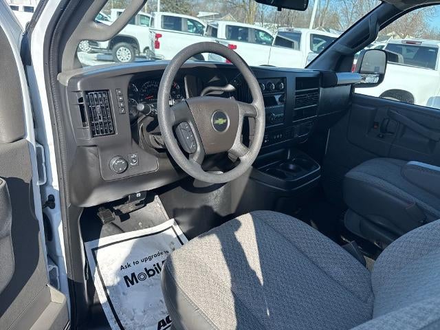 2025 Chevrolet Express Passenger 3500 Extended Wheelbase Rear-Wheel Drive 1LT
