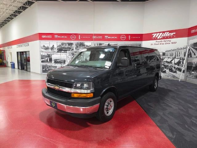 2017 Chevrolet Express Passenger 3500 LT