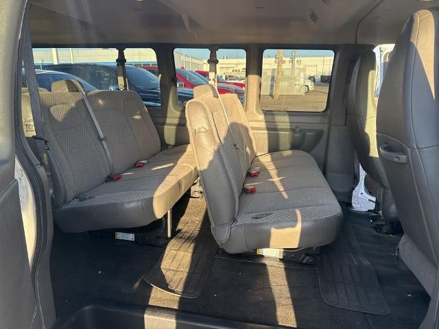 2017 Chevrolet Express Passenger 3500 LT