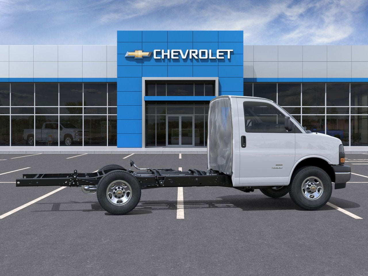 2025 Chevrolet Express Cutaway 3500 Base