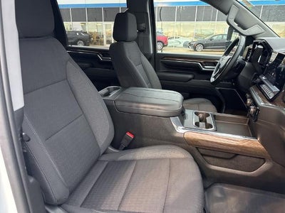 2024 Chevrolet Silverado 3500 HD Crew Cab Standard Box 4-Wheel Drive LT