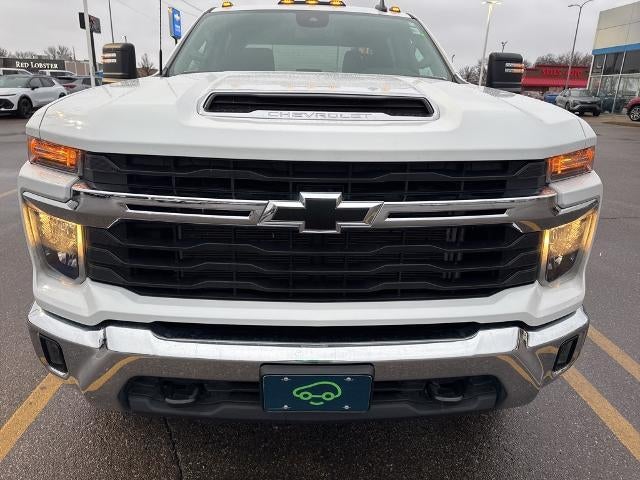 2024 Chevrolet Silverado 3500 HD Crew Cab Standard Box 4-Wheel Drive LT