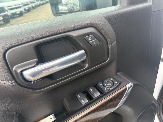 2021 Chevrolet Silverado 3500 HD Crew Cab Standard Box 4-Wheel Drive LT