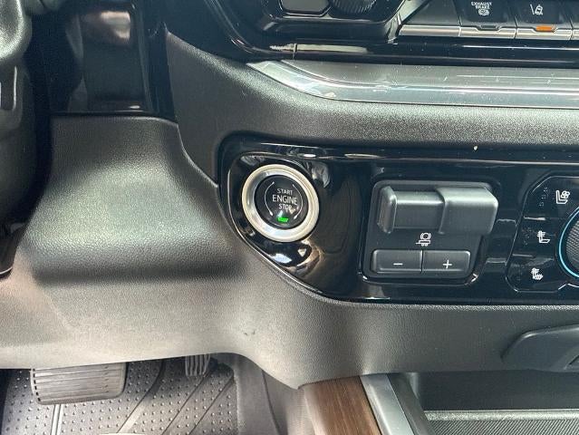 2024 Chevrolet Silverado 3500 HD Crew Cab Standard Box 4-Wheel Drive High Country