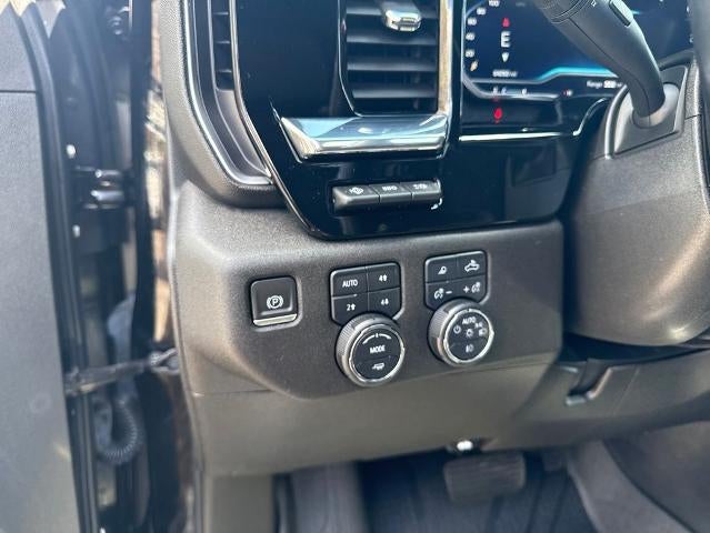 2024 Chevrolet Silverado 3500 HD Crew Cab Standard Box 4-Wheel Drive High Country