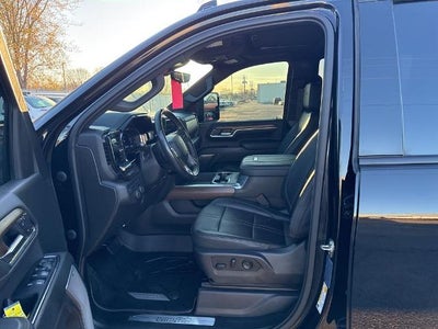 2024 Chevrolet Silverado 3500 HD High Country