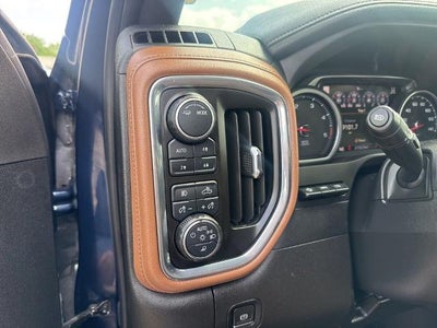 2023 Chevrolet Silverado 3500 HD Crew Cab Standard Box 4-Wheel Drive High Country